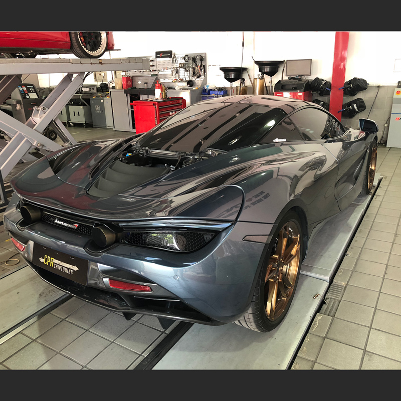 Schneller als die Konkurrenz - der McLaren 720S mehr lesen