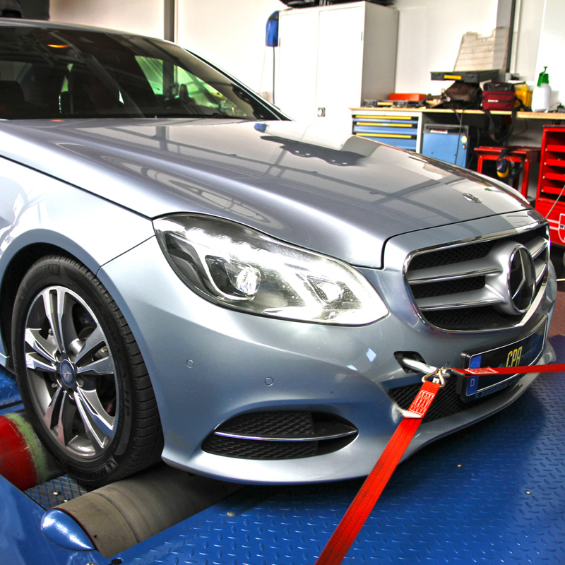 Der neue Mercedes E400 (W212) auf dem Prüfstand